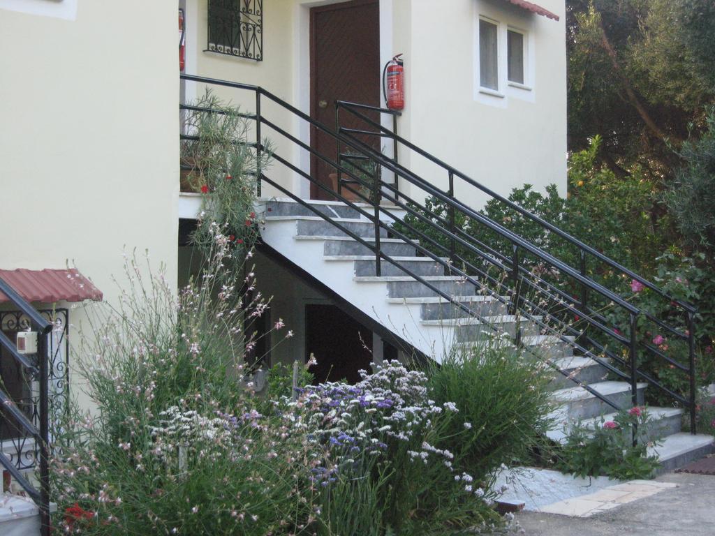 Areti Studios Paramonas  Exterior foto
